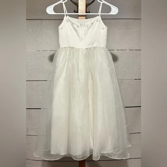 David’s Bridal Flower Girl Junior Bridesmaid Girl’s Dress Embroidery Tulle Sz 5 - Picture 6 of 7